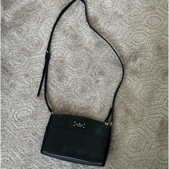 🖤KATE SPADE BLACK SHOULDER BAG🖤 - Picture 1 of 4